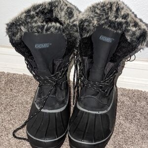 Khombu Women's Black Winter Boots